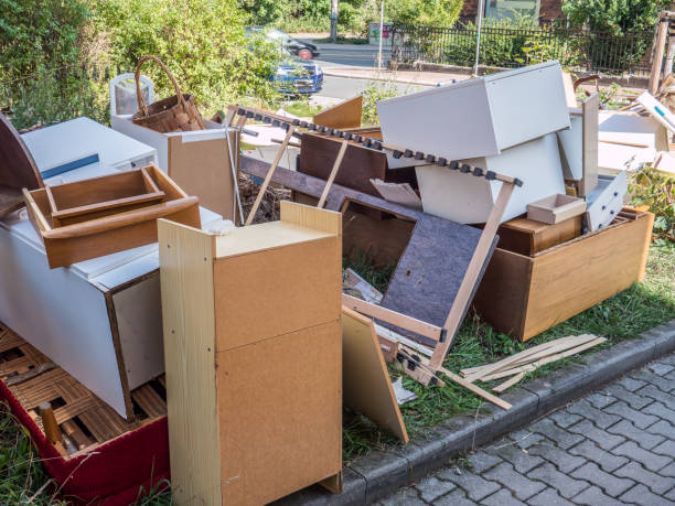 Best Yard Waste Removal  in Detroit, MI